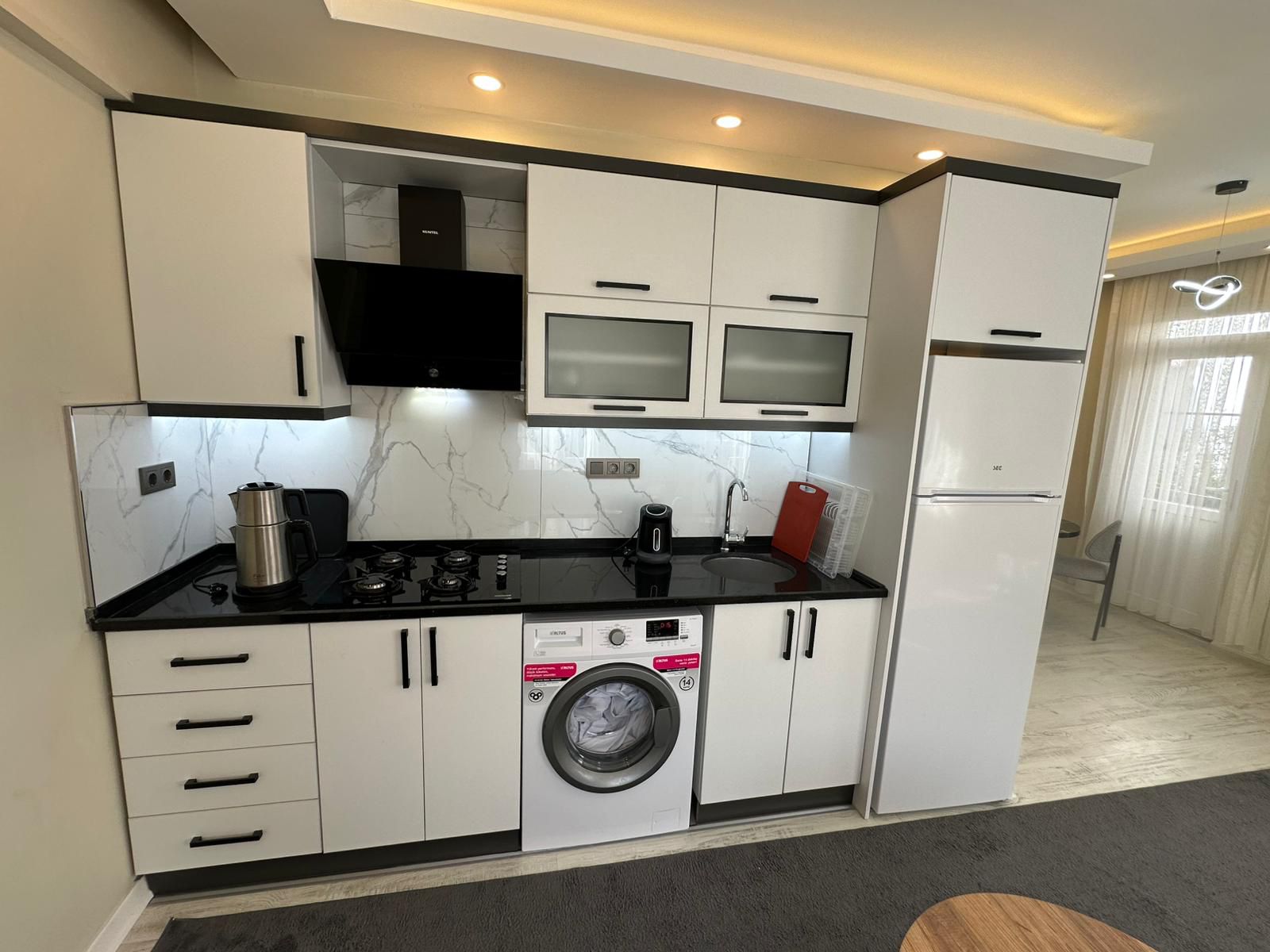 Fethiye merkez apart otel ön cephe görünümü — Fethiye günlük kiralık apart otel
