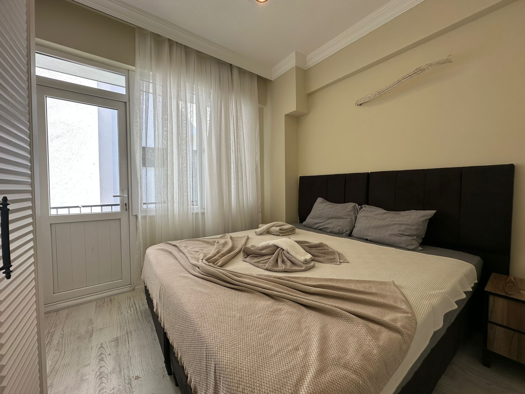 Fethiye merkez 1+1 Apart 6 — Ferah ve Aydınlık İç Mekân — Fethiye merkez 1+1 günlük kiralık apart otel, 5 kişilik